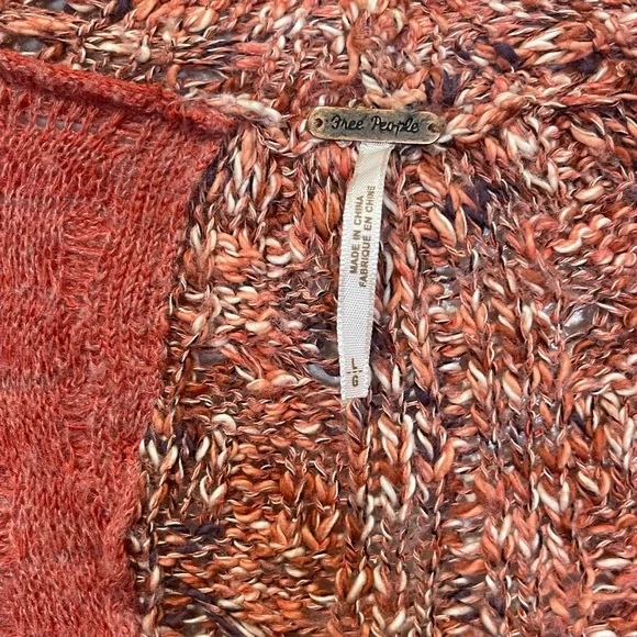 Guava colored free people sweater size L. - Picture 6 of 6